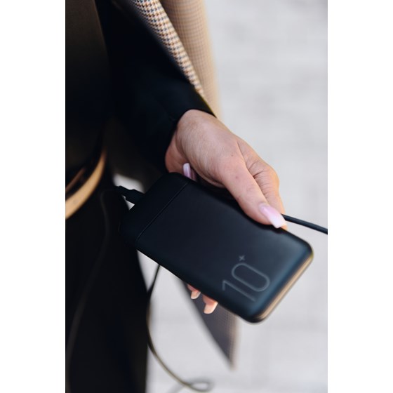 Powerbank Adda Collins PB-001-BK, Fusion powerbank, 10000mAh, Micro USB i Type-C ulazi, 2xUSB-A izlazi, 12W, crna